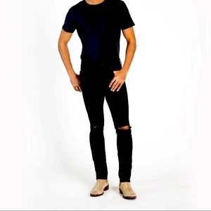NEW WITH TAG Luxe Performance Paxtyn Skinny in Black Destroyed size 33